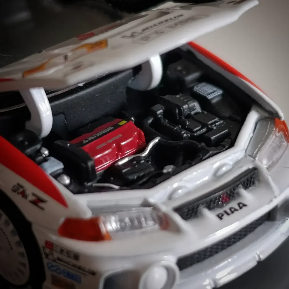 Mitsubishi Lancer Evolution IV 1998 Safari Rally Kenya #1, 1:64 Scale - Image 4